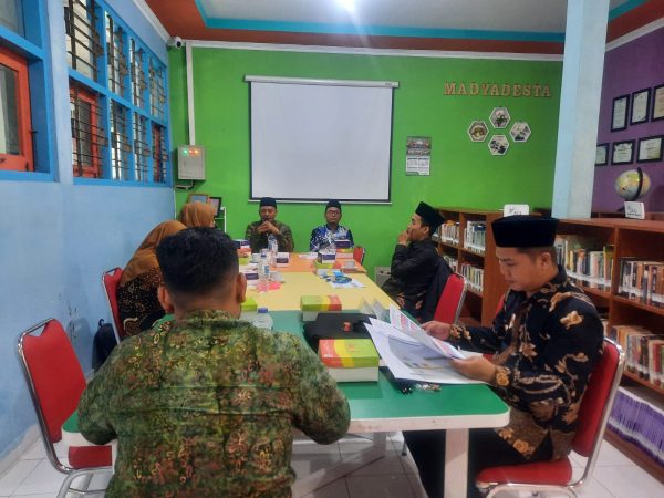 Hari Terakhir TKA-D MTsN 8 Sleman Berjalan Lancar, Kepala Madrasah Apresiasi Kinerja Fasilitator