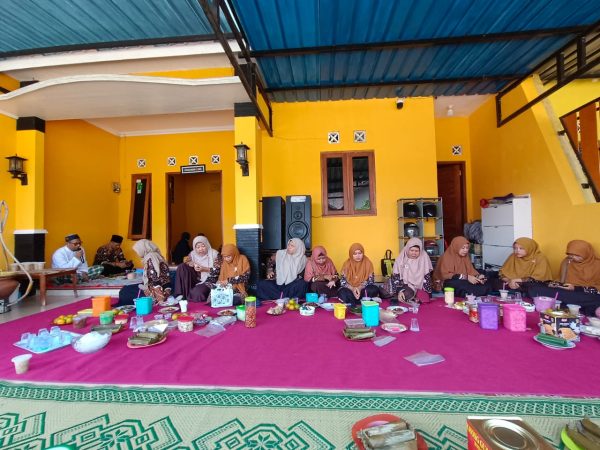 Menyambut Tamu Allah yang Kembali ke Tanah Air, MTsN 8 Sleman Laksanakan Hurmat Haji