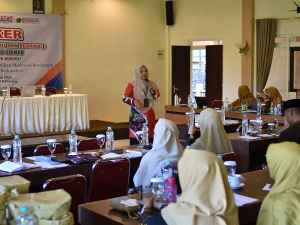 MTsN 8 Sleman Mantapkan Program Tahfiz Berkhidmat dalam Raker 2026