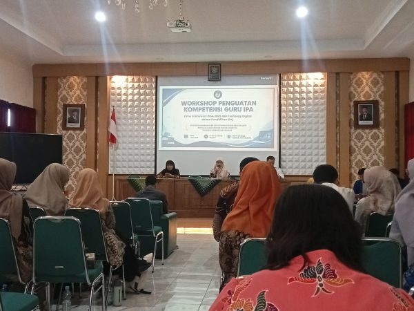 Guru IPA MTs Negeri 8 Sleman Ikuti Workshop Penguatan Kompetensi Guru IPA: "New Framework PISA 2026 dan Teknologi Digital dalam Pendidikan IPA"