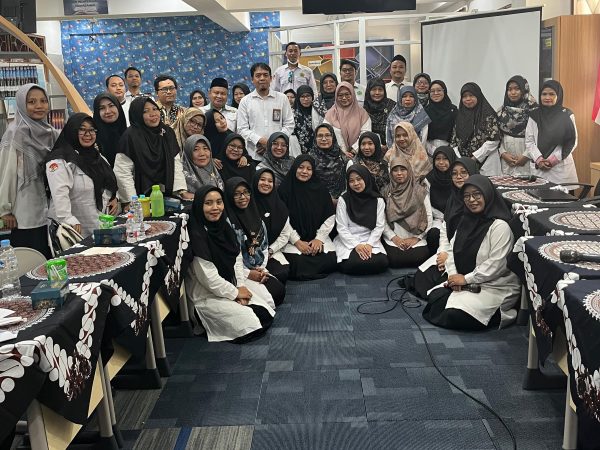 Guru Bahasa Indonesia MTsN 8 Sleman Ikuti Lokakarya Integrasi STEAM