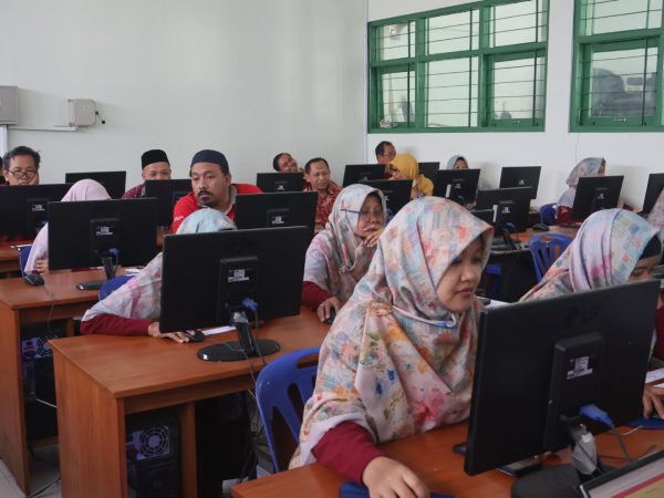 Guru MTsN 8 Sleman Kompak Ikuti Sulingjar, Potret Nyata Lingkungan Belajar Madrasah