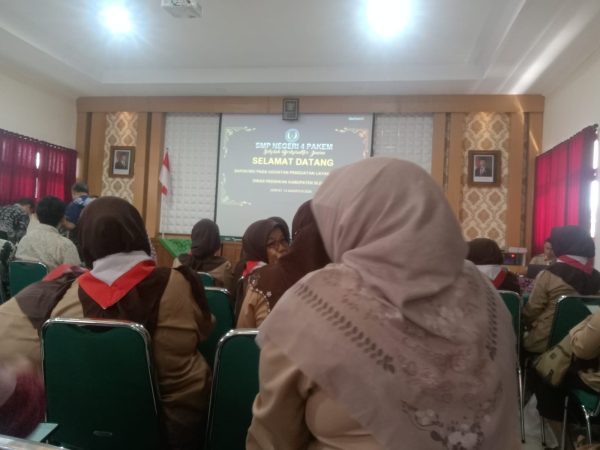 Penguatan Layanan Publik, MTsN 8 Sleman Hadiri Kegiatan di SMP Negeri 4 Pakem