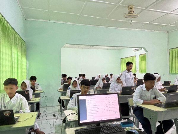 Hari Pertama Warming Up PP TKAD, Murid MTsN 8 Sleman Mantapkan Kesiapan Hadapi Ujian