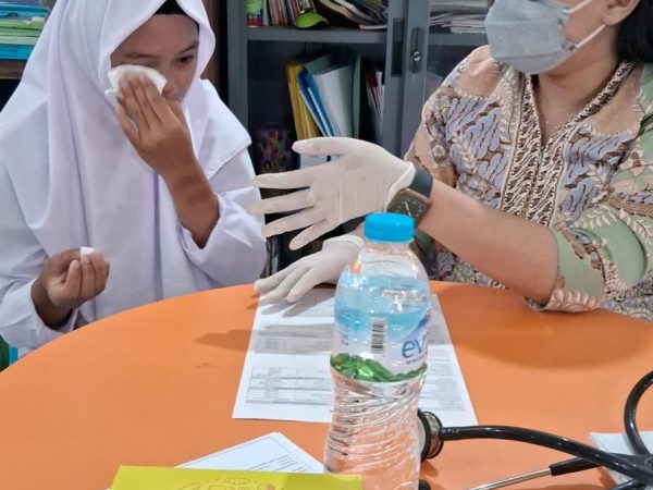 Puskesmas Prambanan Skrining Kesehatan Siswa Kelas VII MTs Negeri 8 Sleman