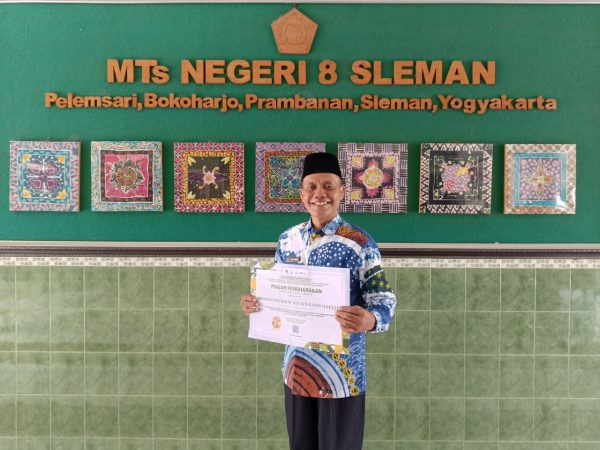 MTsN 8 Sleman Raih Piagam Satuan Kerja dengan Cash Management Sistem Capaian Sangat Baik