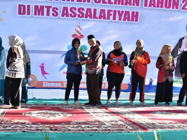 Chelsea Nisa Amira Tampil Gemilang, Juara 3 Tenis Meja PKM Jadi Persembahan untuk MTsN 8 Sleman