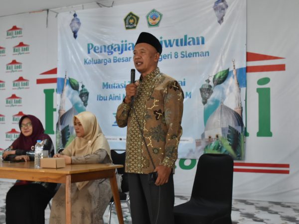 Pengawas Pembina Ajak MTsN 8 Sleman Tingkatkan Profesionalisme dan Daya Saing Madrasah
