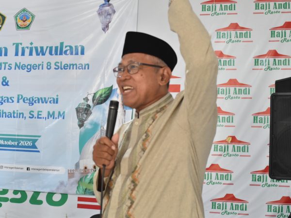 MTsN 8 Sleman Gelar Pengajian Triwulan, Ustadz Yusuf Ajak Jamaah Renungkan Hakikat Kehidupan dan Kematian