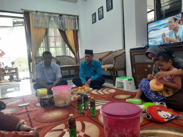 MTsN 8 Sleman Jalin Silaturahmi dengan Keluarga Almarhumah Nur Dyah Rachmawati
