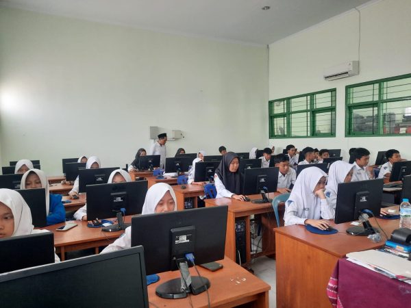 MTsN 8 Sleman Ikuti Survei Implementasi Kurikulum Berbasis Cinta